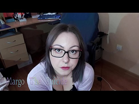 ❤️ Духтари Санобар бо айнак Дилдо амиқ дар камера ❤️ Шлюсҳо дар мо ❌️